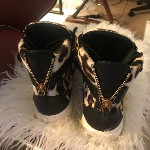 Designer sneaker - Picture 4 of 5